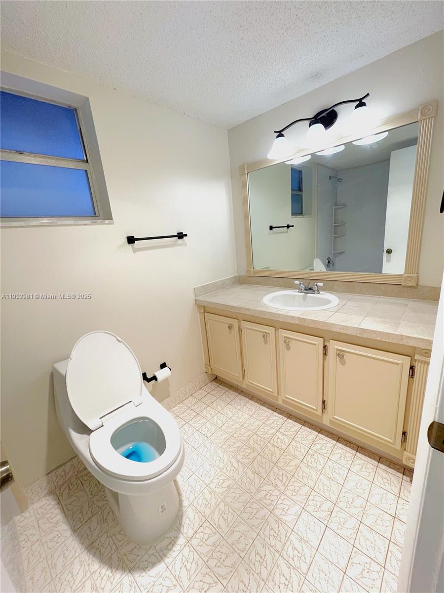 403 NW 68th Ave # 104