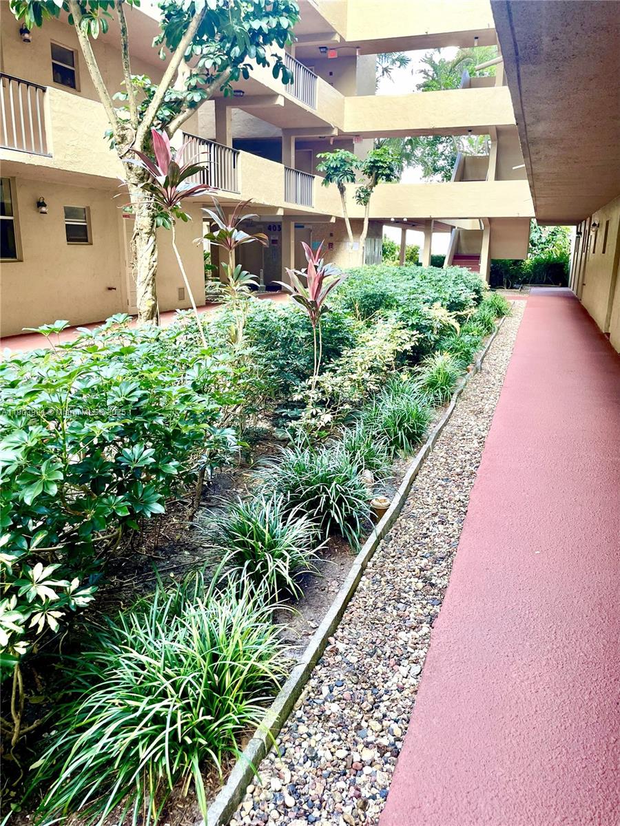 403 NW 68th Ave # 104