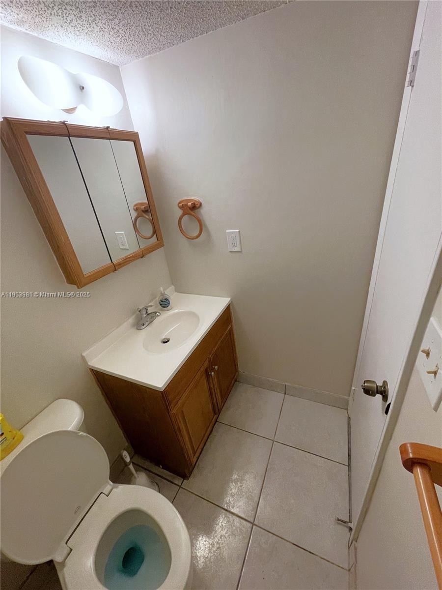 403 NW 68th Ave # 104