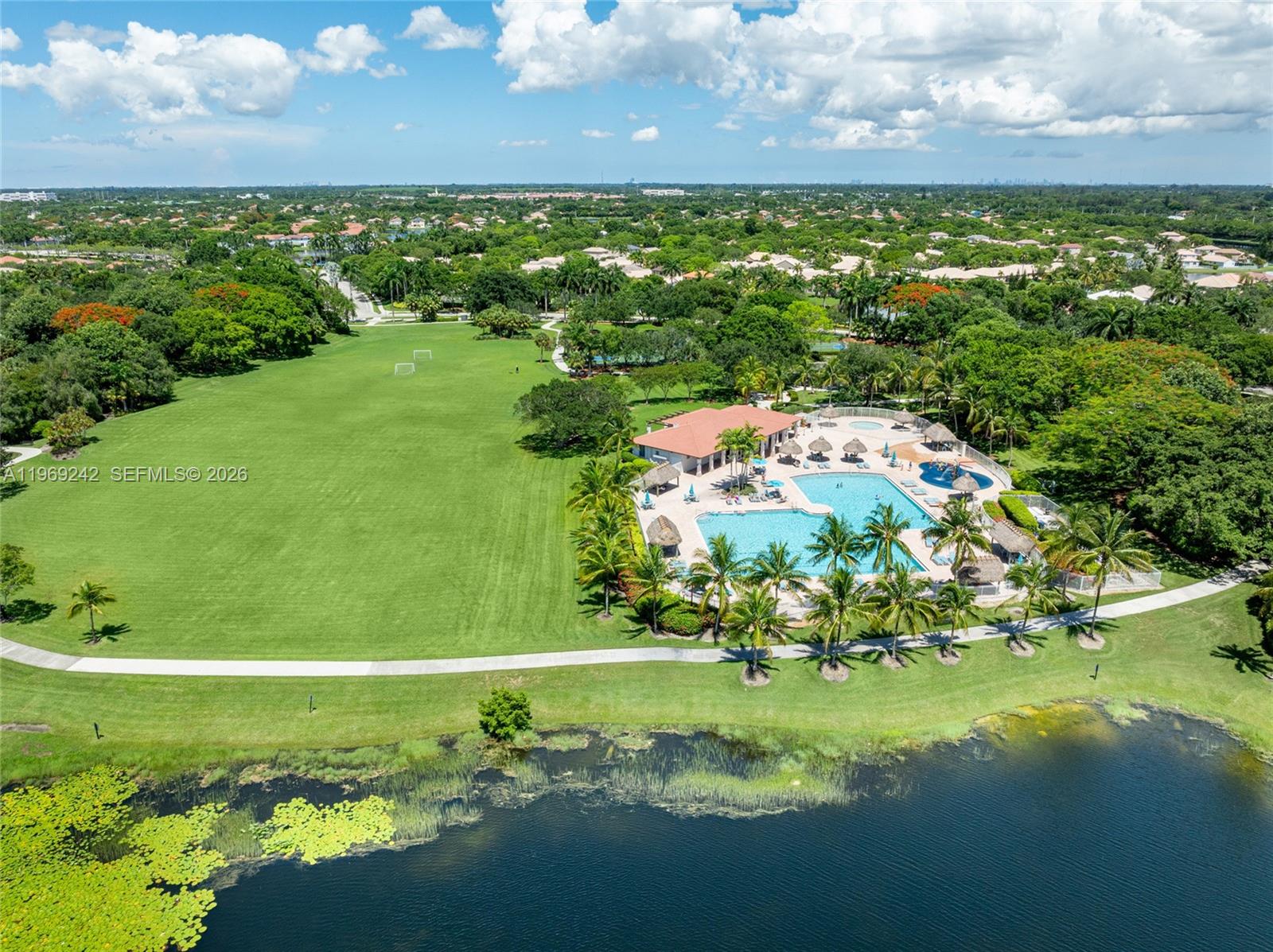 4115 Sabal Ridge Cir