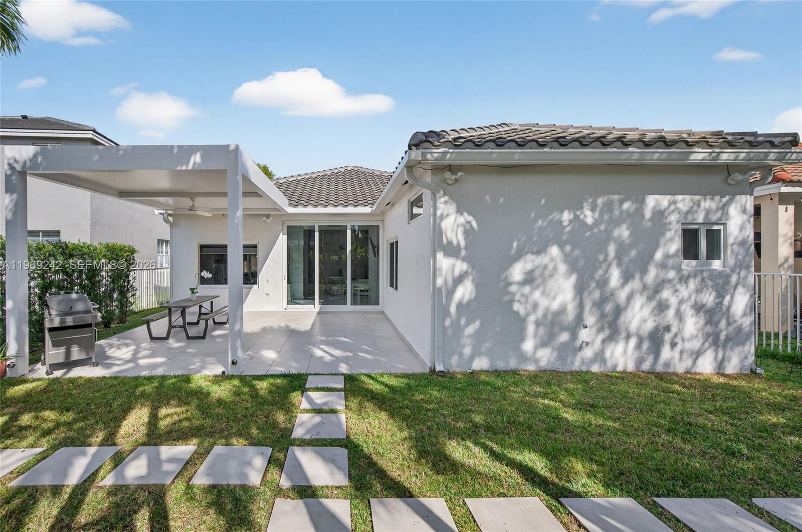 4115 Sabal Ridge Cir