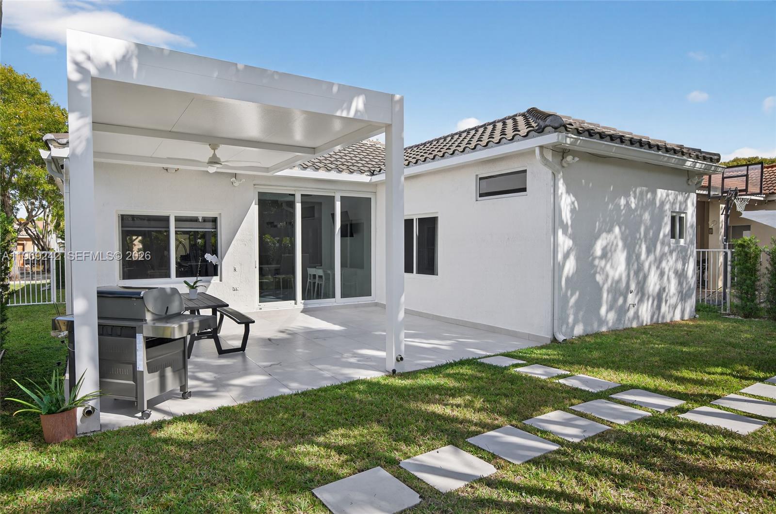 4115 Sabal Ridge Cir