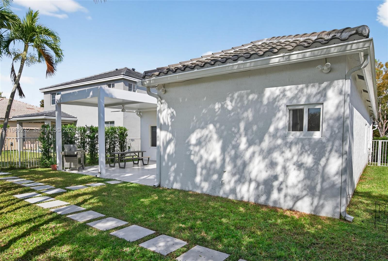 4115 Sabal Ridge Cir