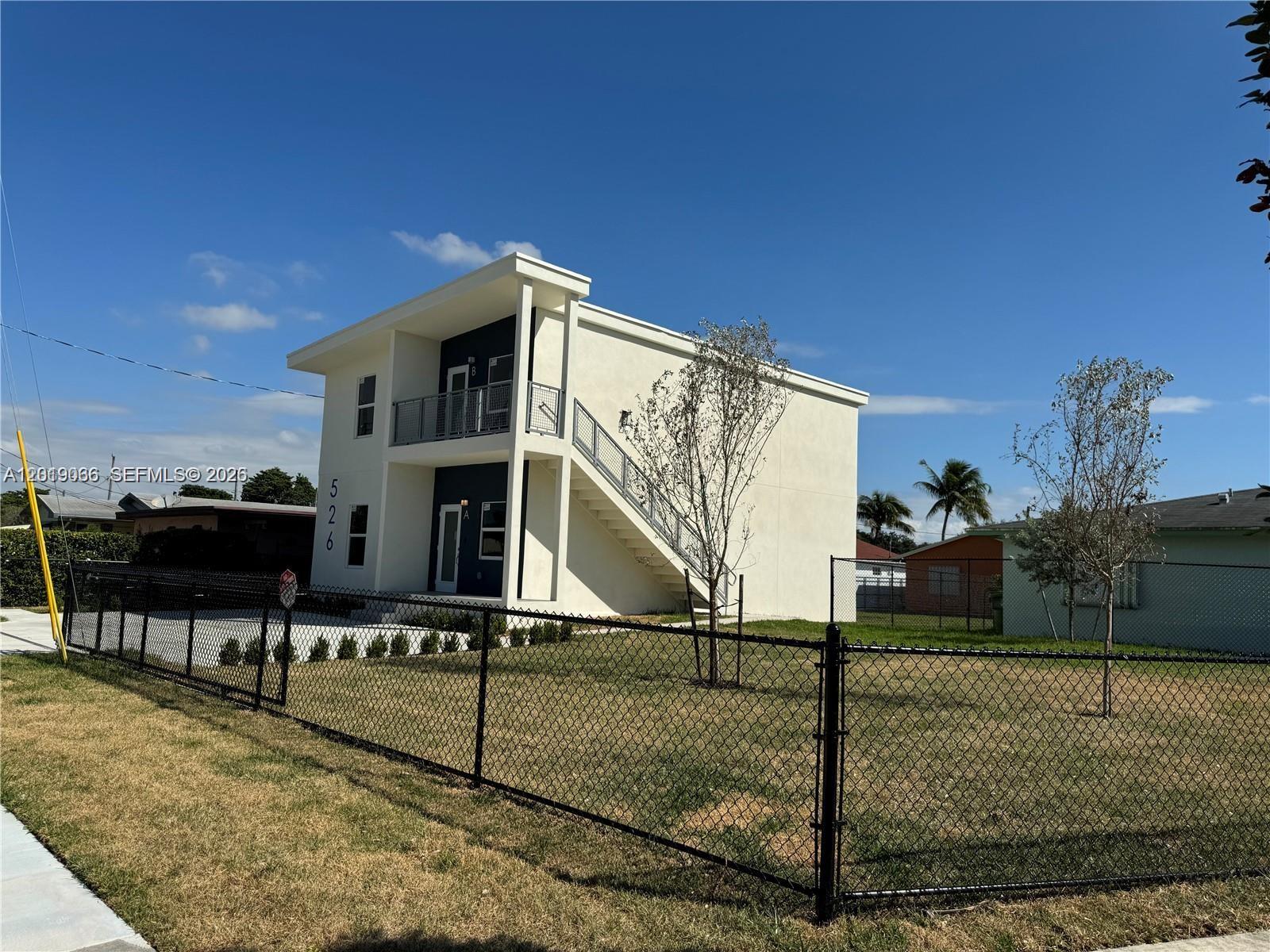 526 NW 6th St