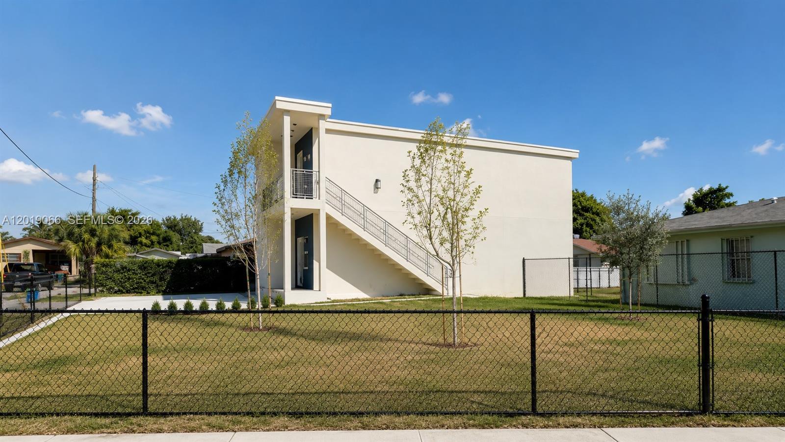 526 NW 6th St