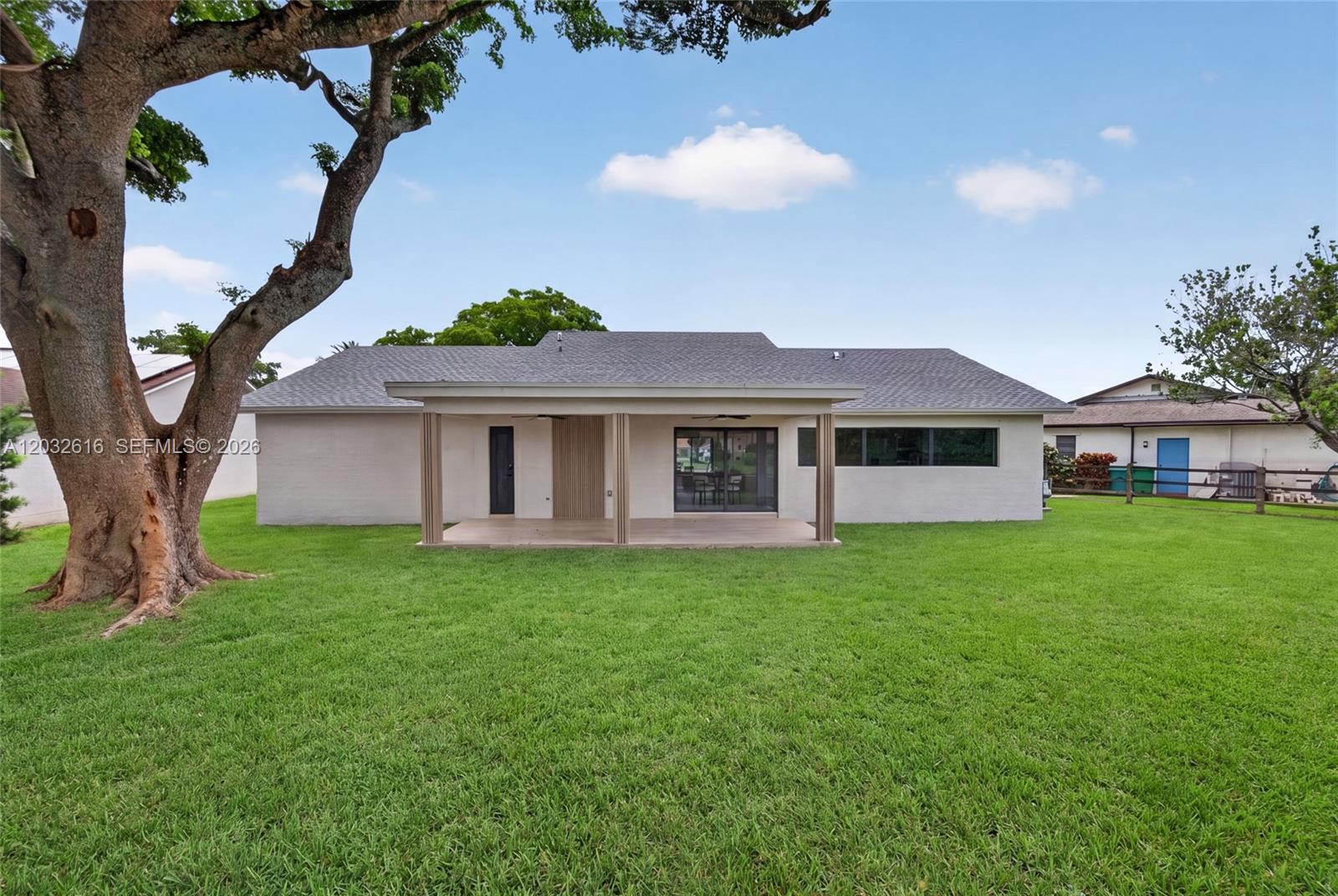 8668 SW 50th St