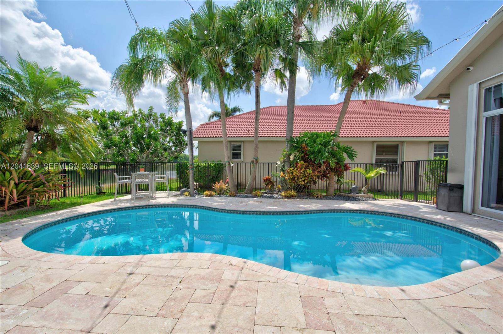 1136 Ginger Cir