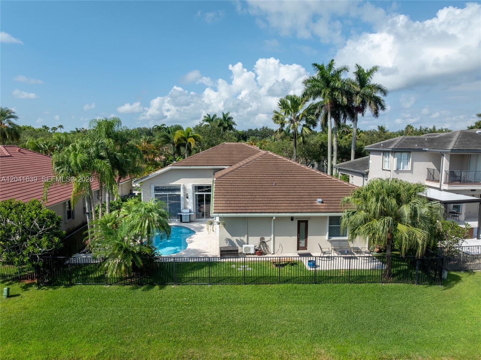 1136 Ginger Cir