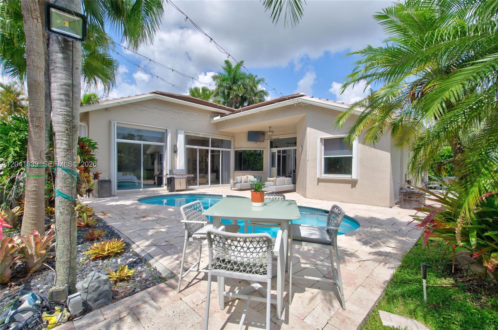 1136 Ginger Cir