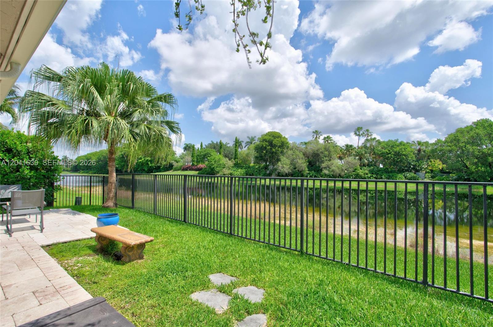1136 Ginger Cir