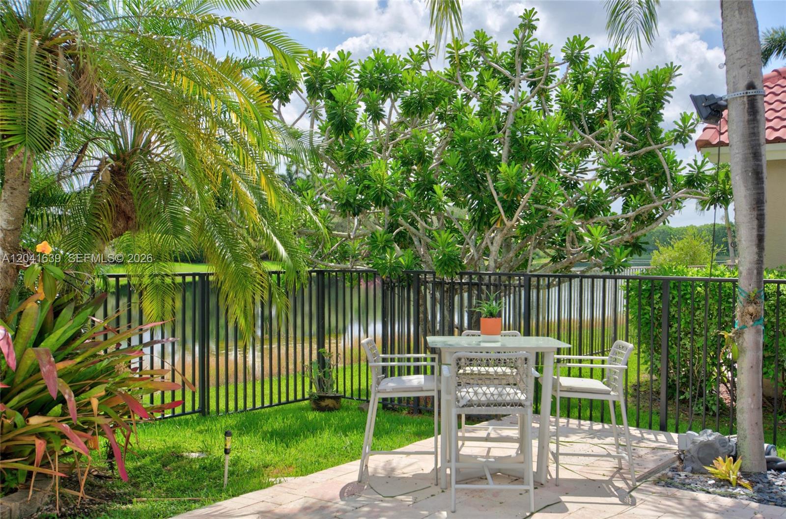 1136 Ginger Cir