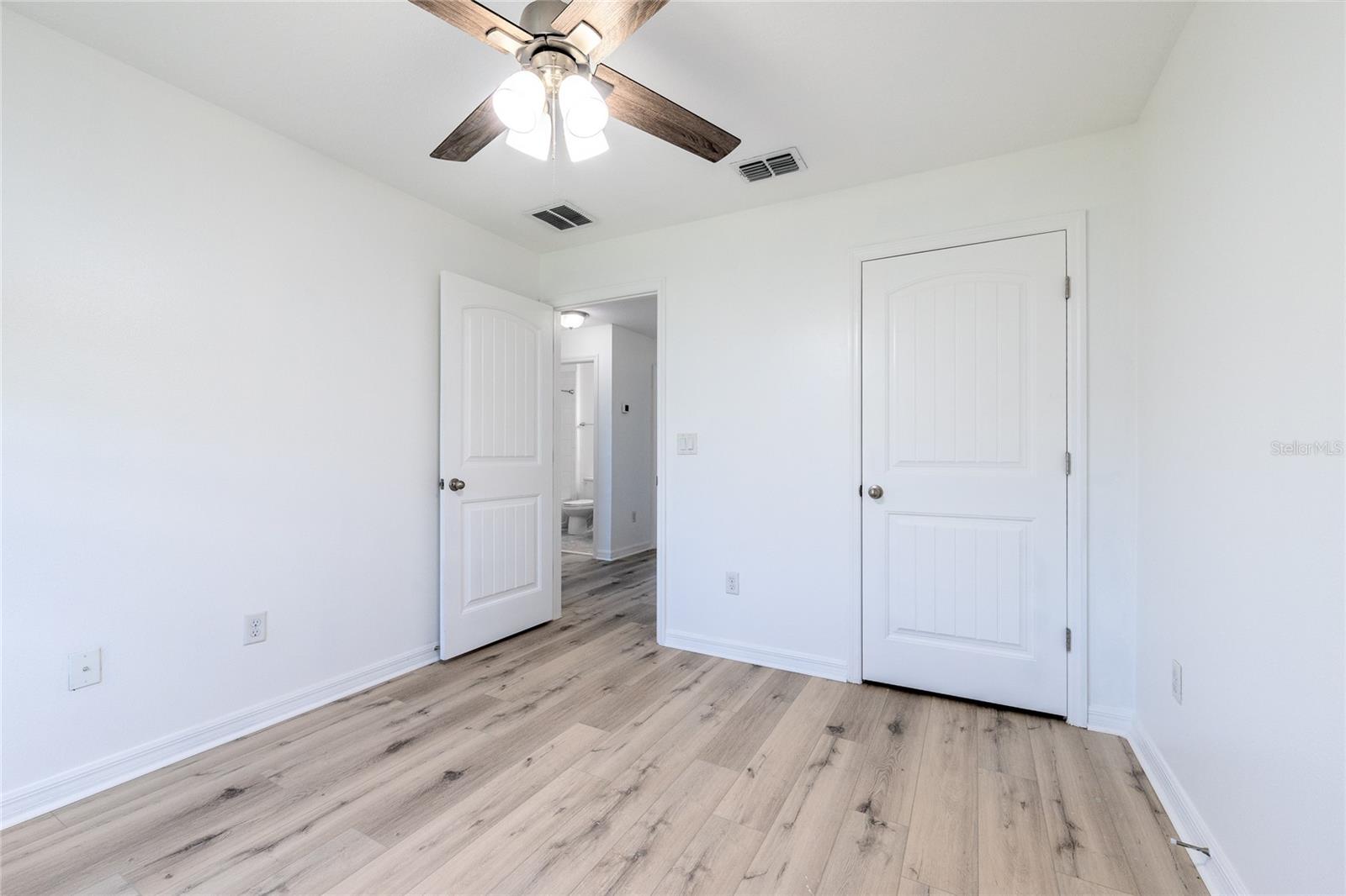 16162 ARBOR CREST ALY