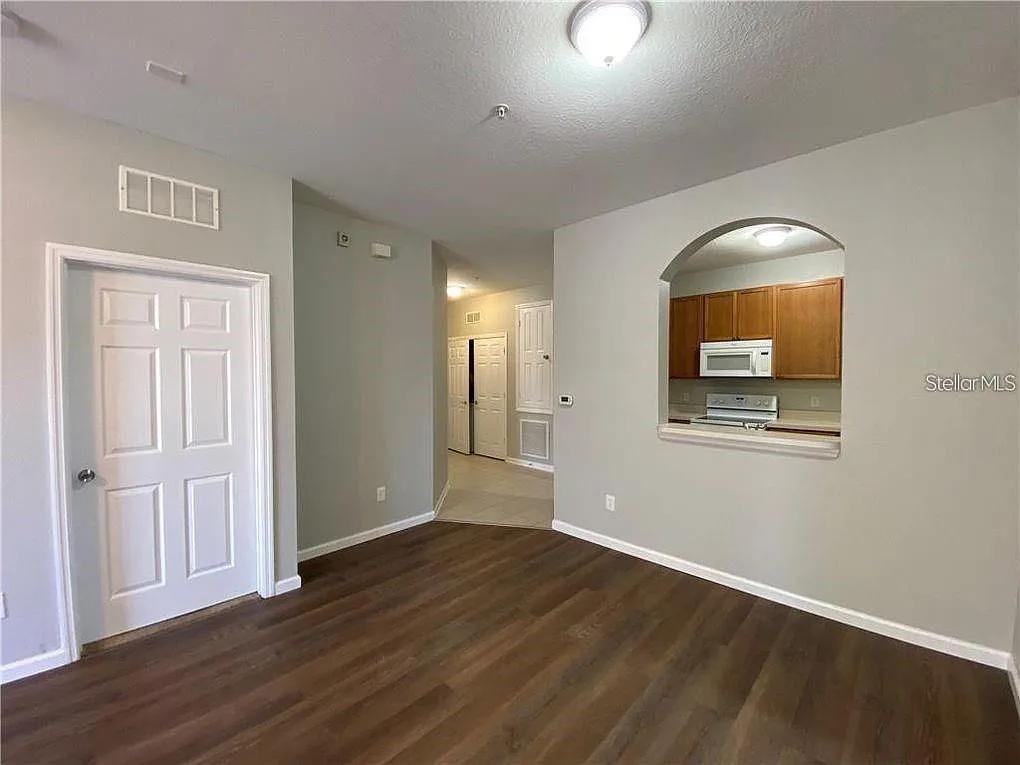 6434 CAVA ALTA DR #206