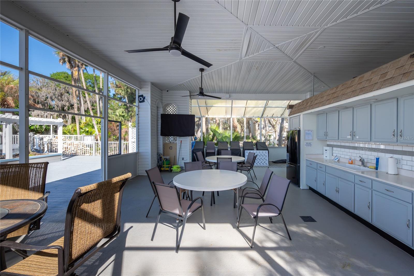 239 RIVER VILLAGE DR