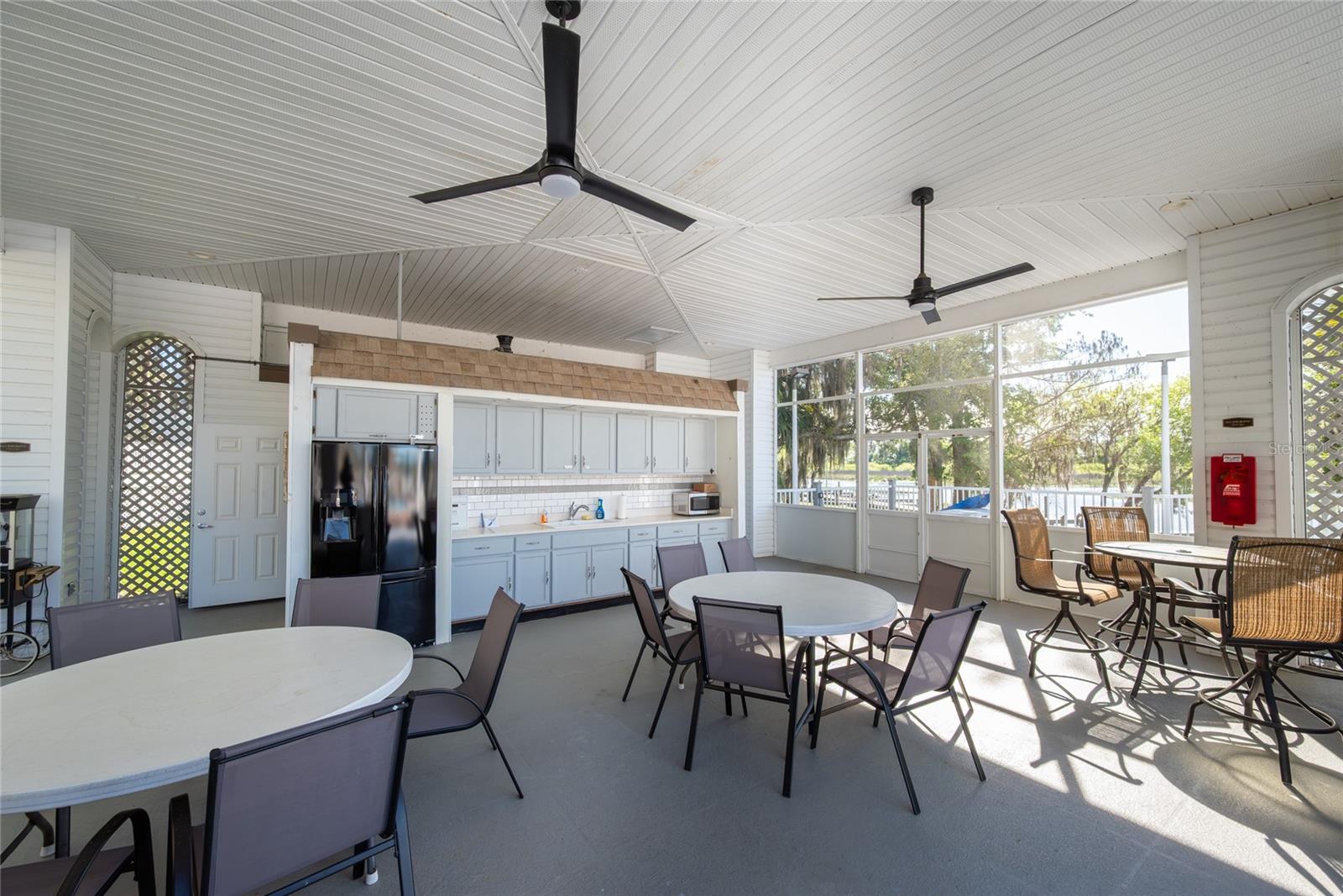 239 RIVER VILLAGE DR