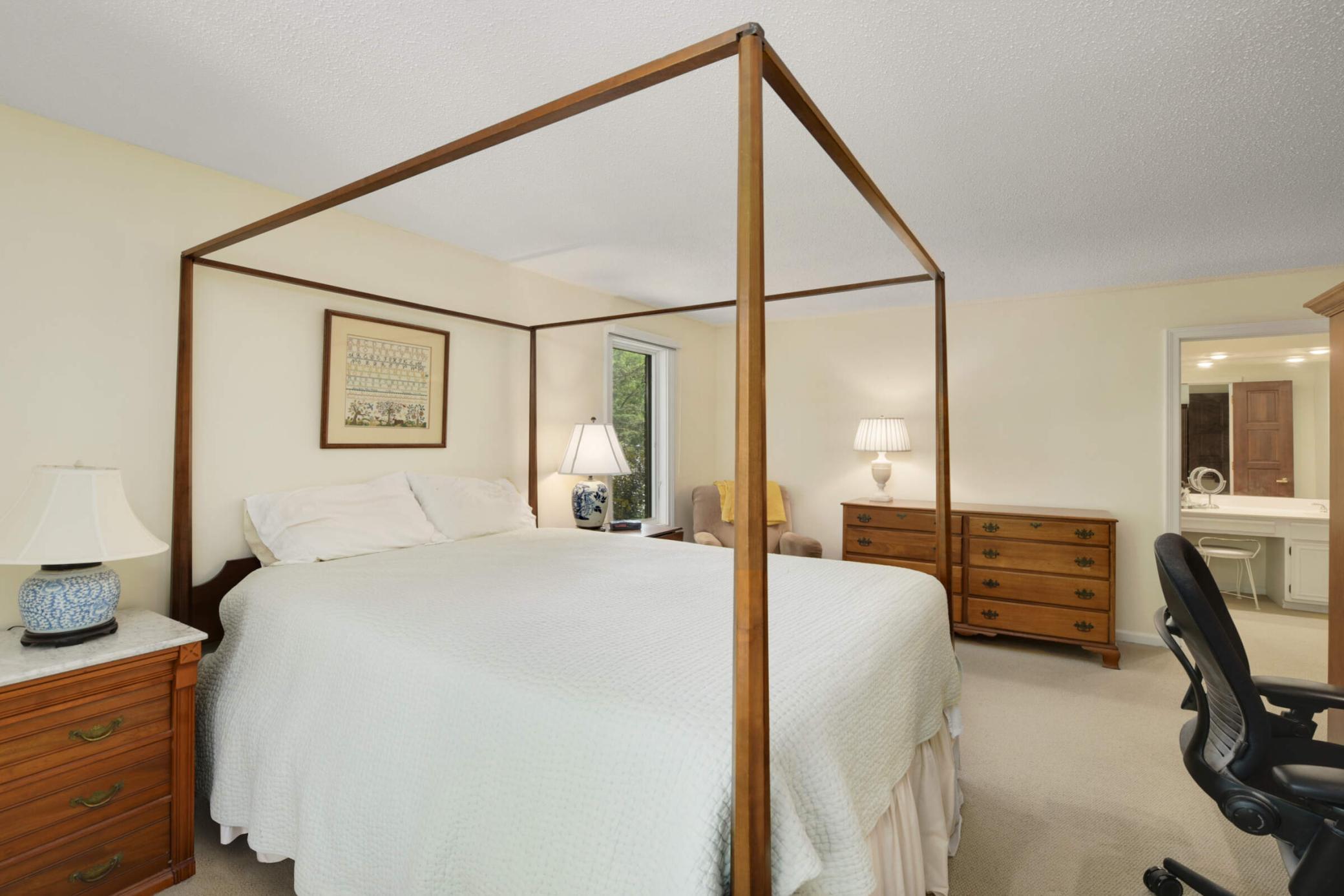 5601 Dewey Hill Road Unit: 203