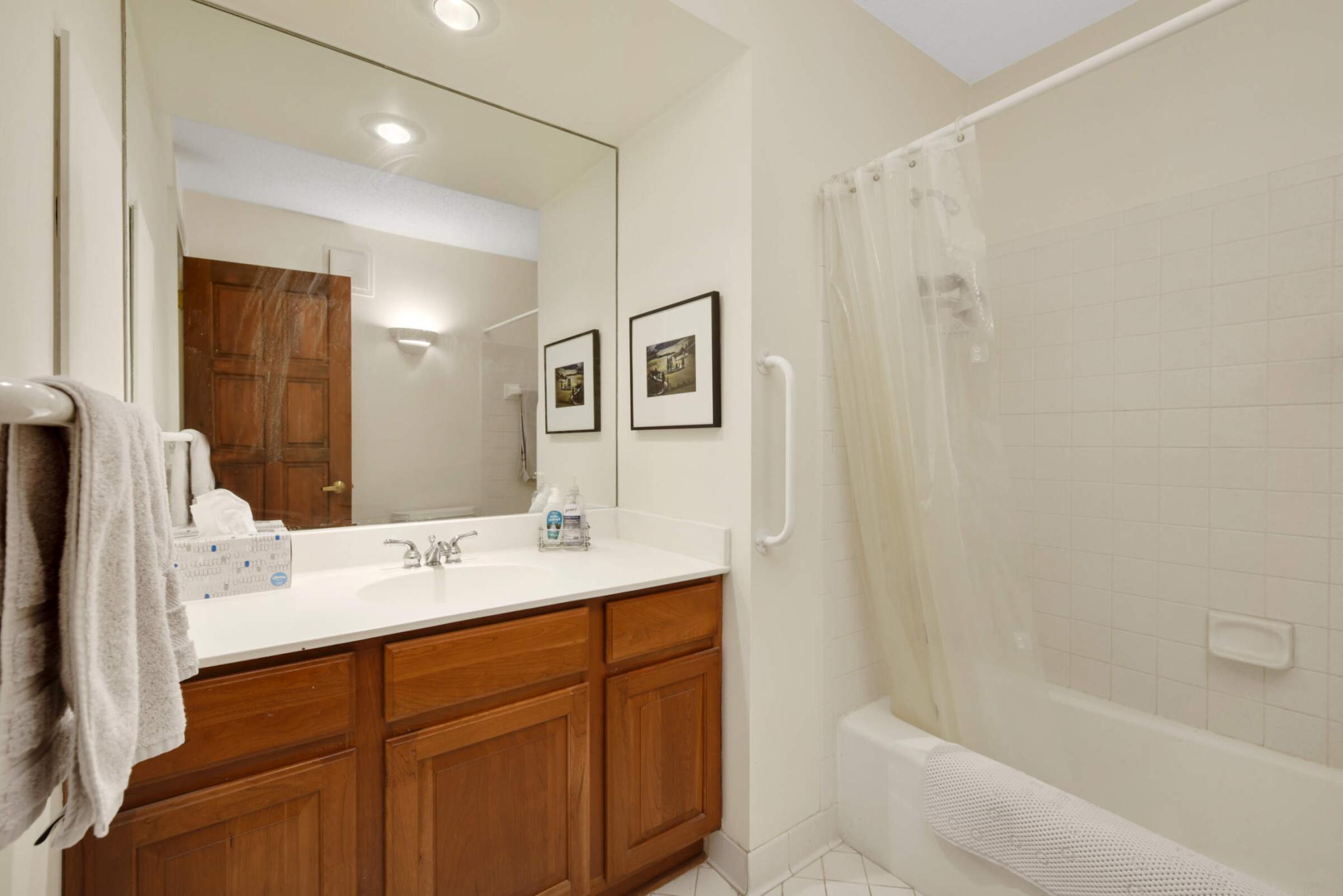 5601 Dewey Hill Road Unit: 203