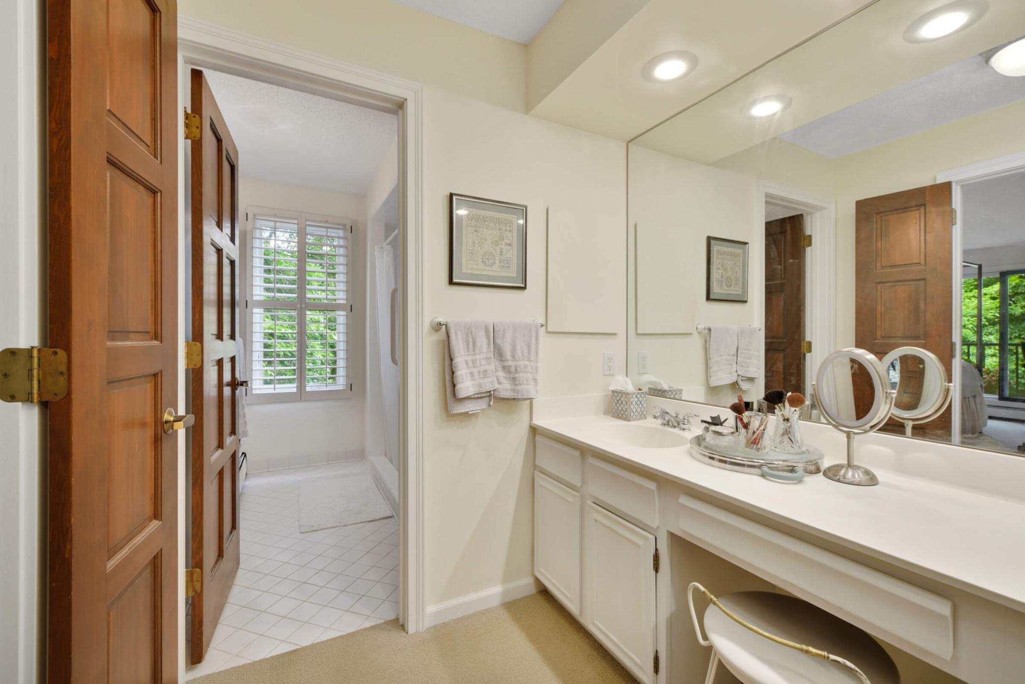 5601 Dewey Hill Road Unit: 203
