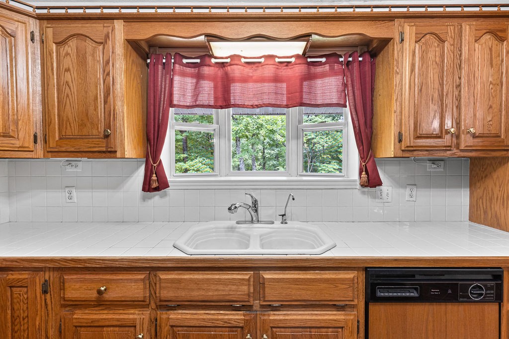 792 NC 6850 (Asia Point Rd.)