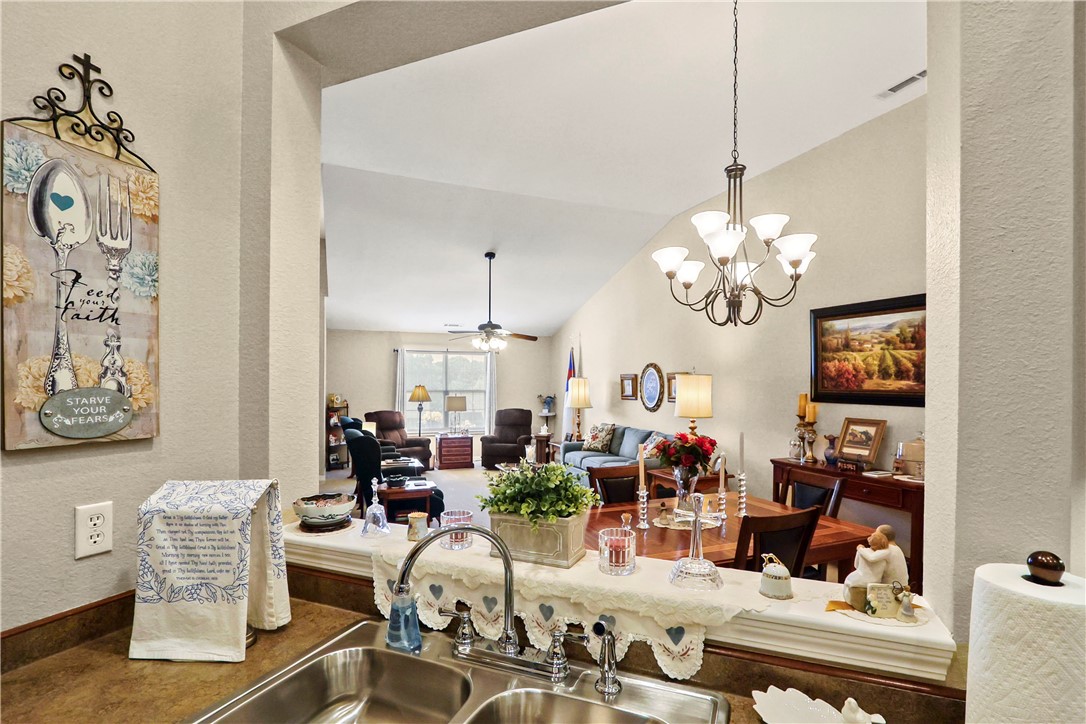 3107 Belmont Avenue 7