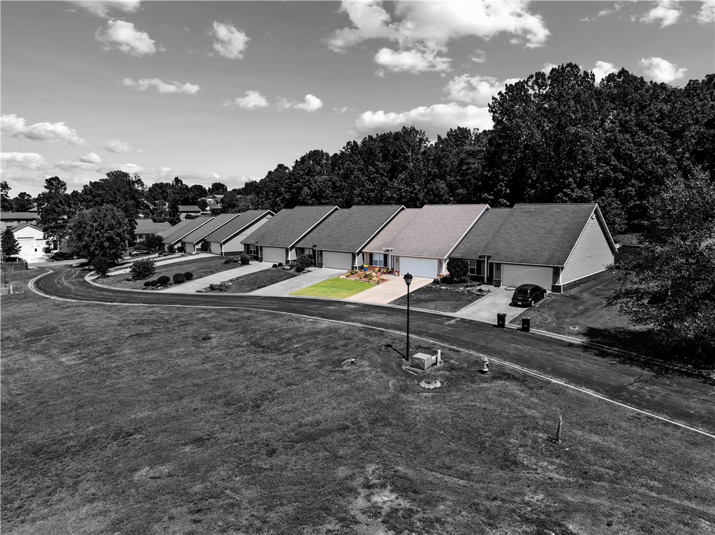 3107 Belmont Avenue 7