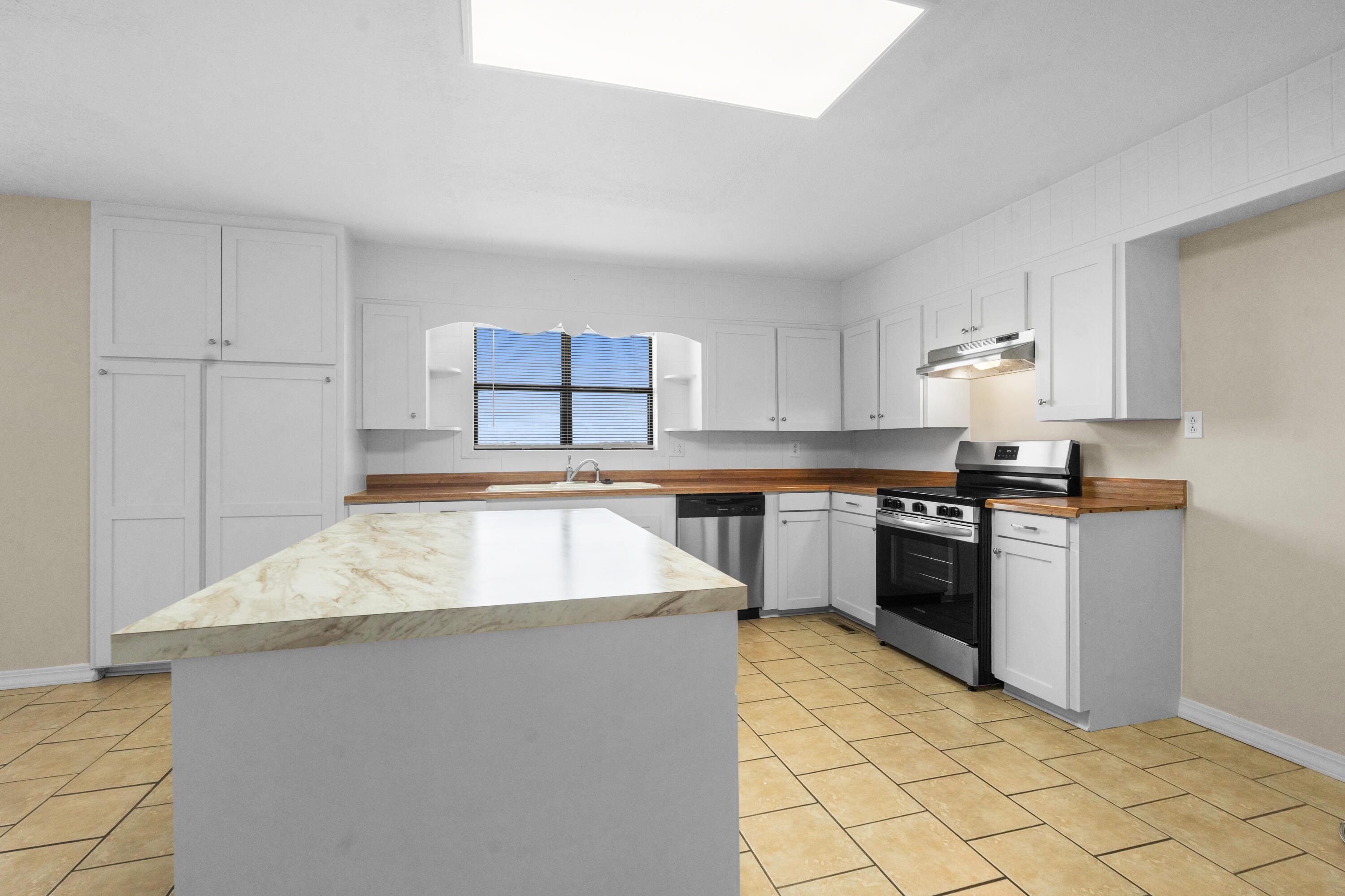 843 Black Ranch Road