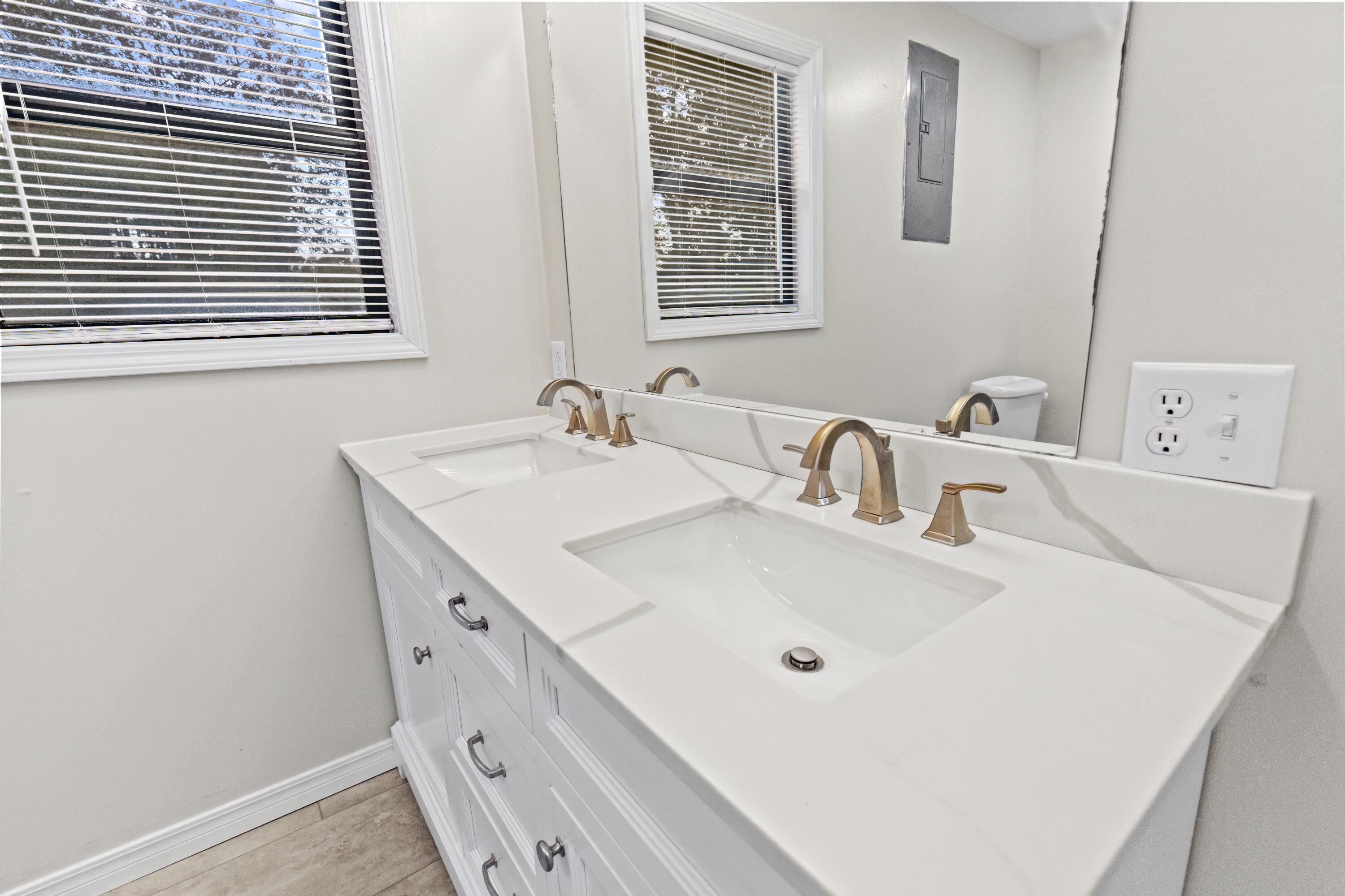 843 Black Ranch Road