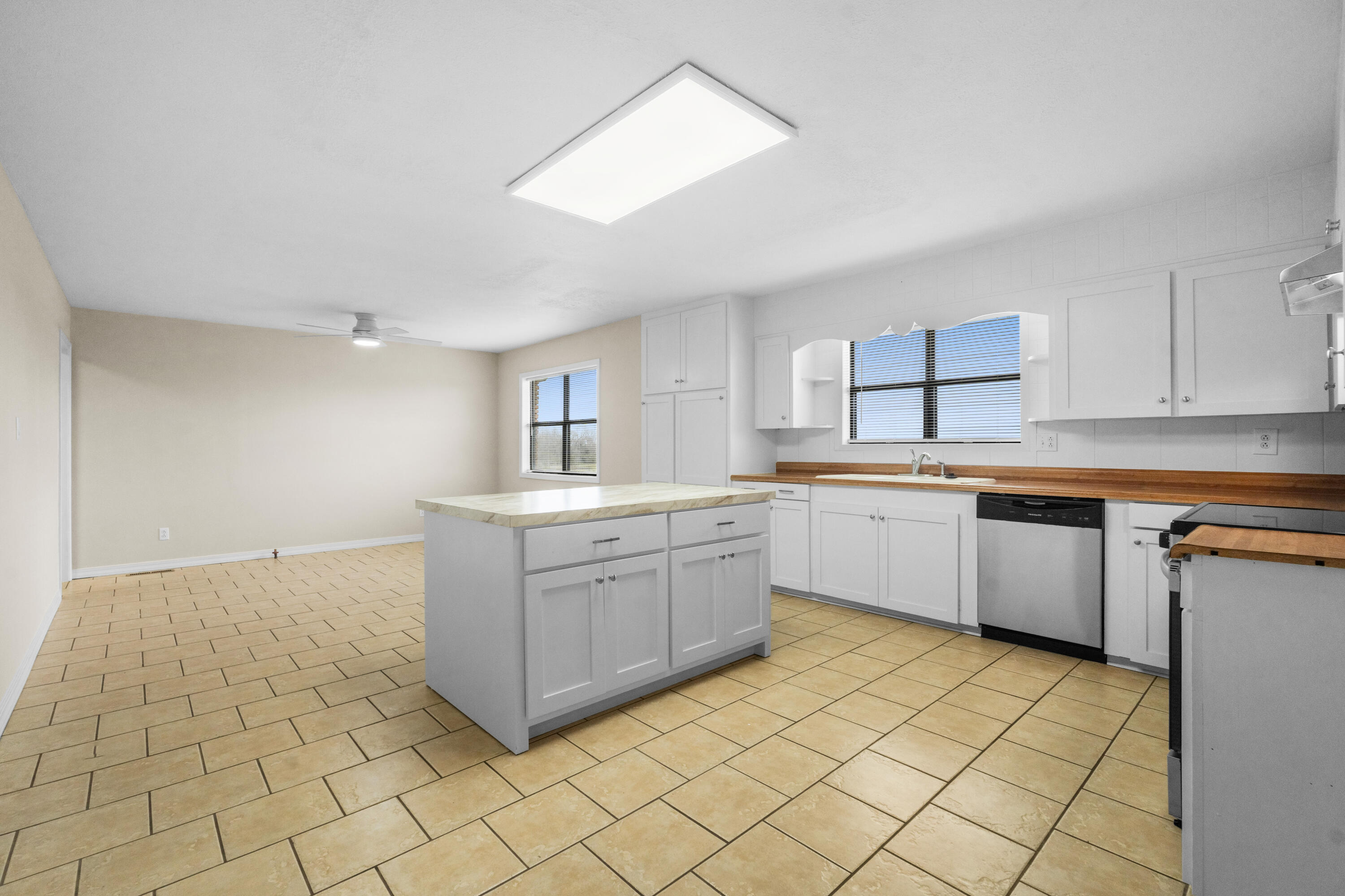 843 Black Ranch Road