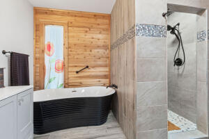 5653 E Persimmon Place