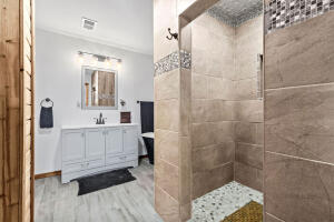 5653 E Persimmon Place