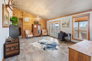 5653 E Persimmon Place