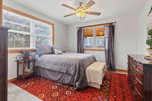 5653 E Persimmon Place