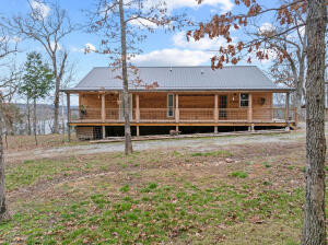 5653 E Persimmon Place