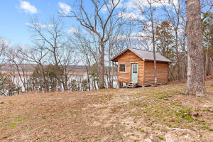 5653 E Persimmon Place