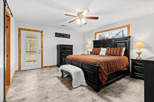 5653 E Persimmon Place