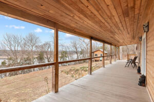 5653 E Persimmon Place