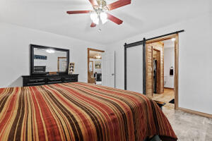 5653 E Persimmon Place