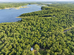 * Persimmon, Lot 9 Road