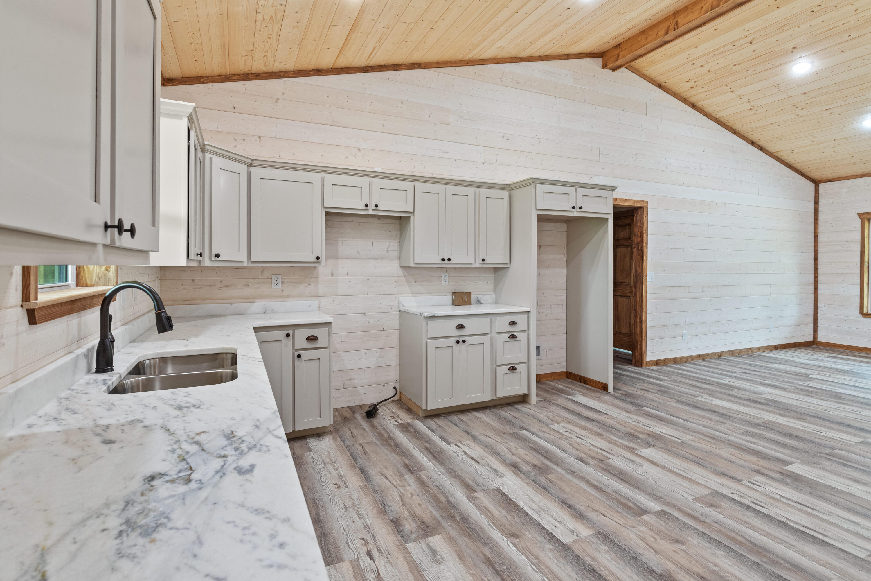 2383 Lone Oak Dairy Road