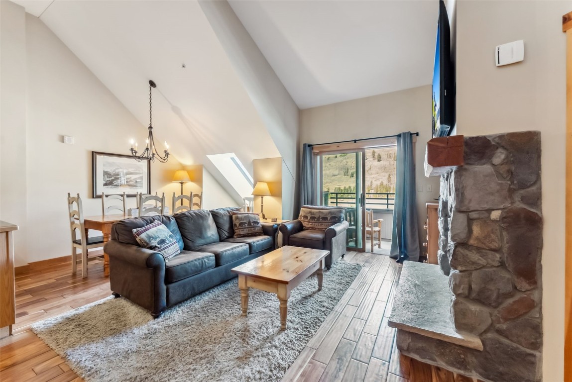 150 Dercum SQUARE 8530