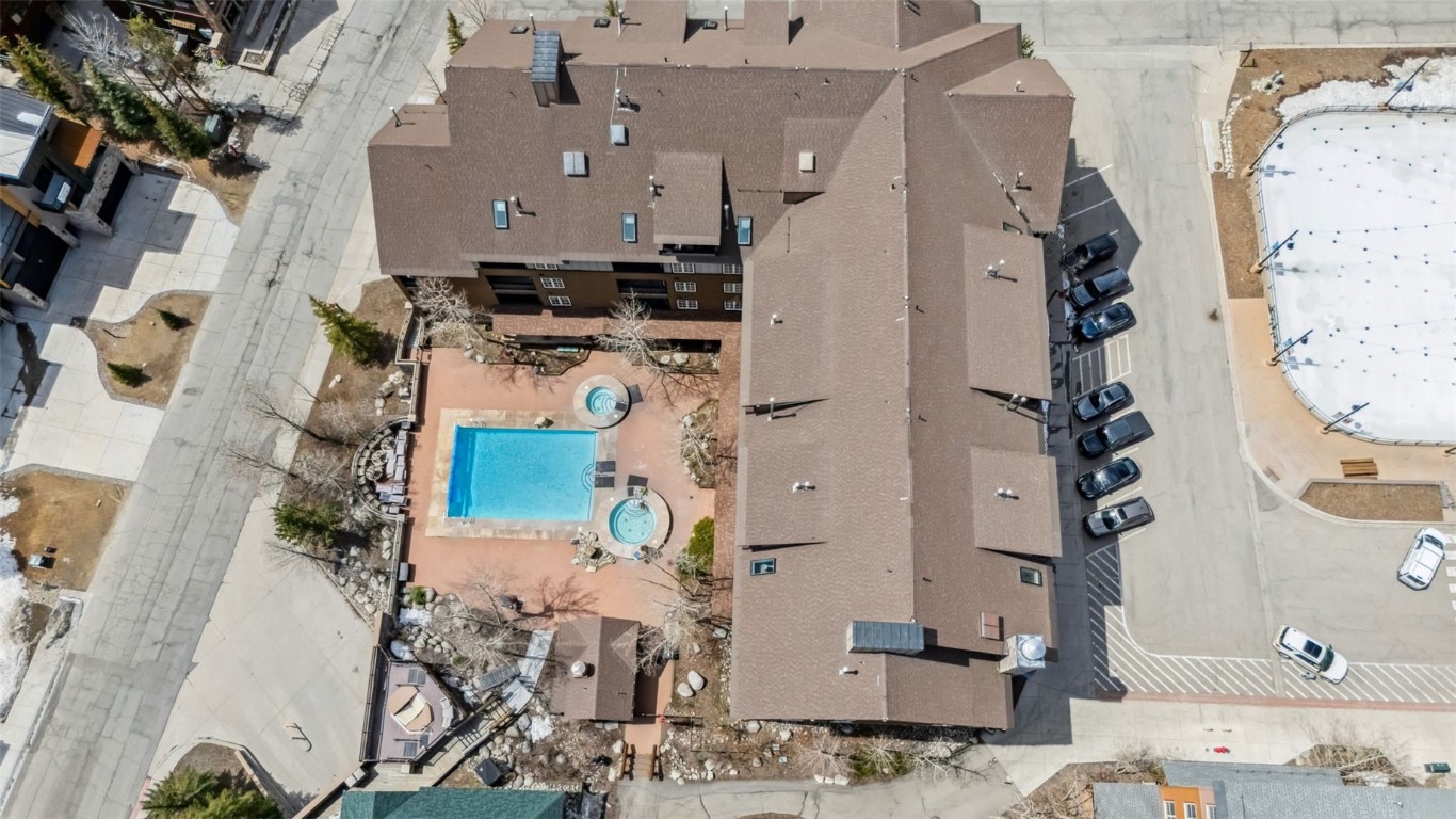 150 Dercum SQUARE 8530