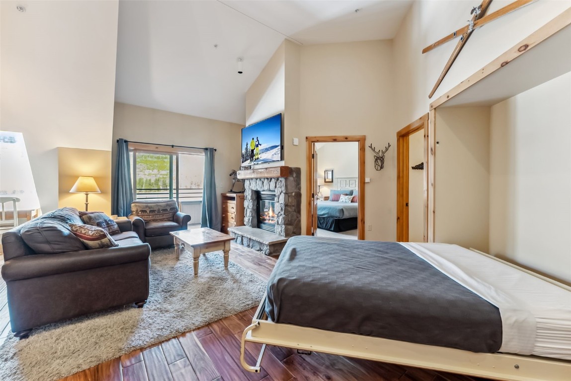 150 Dercum SQUARE 8530