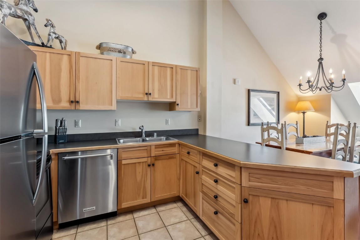 150 Dercum SQUARE 8530