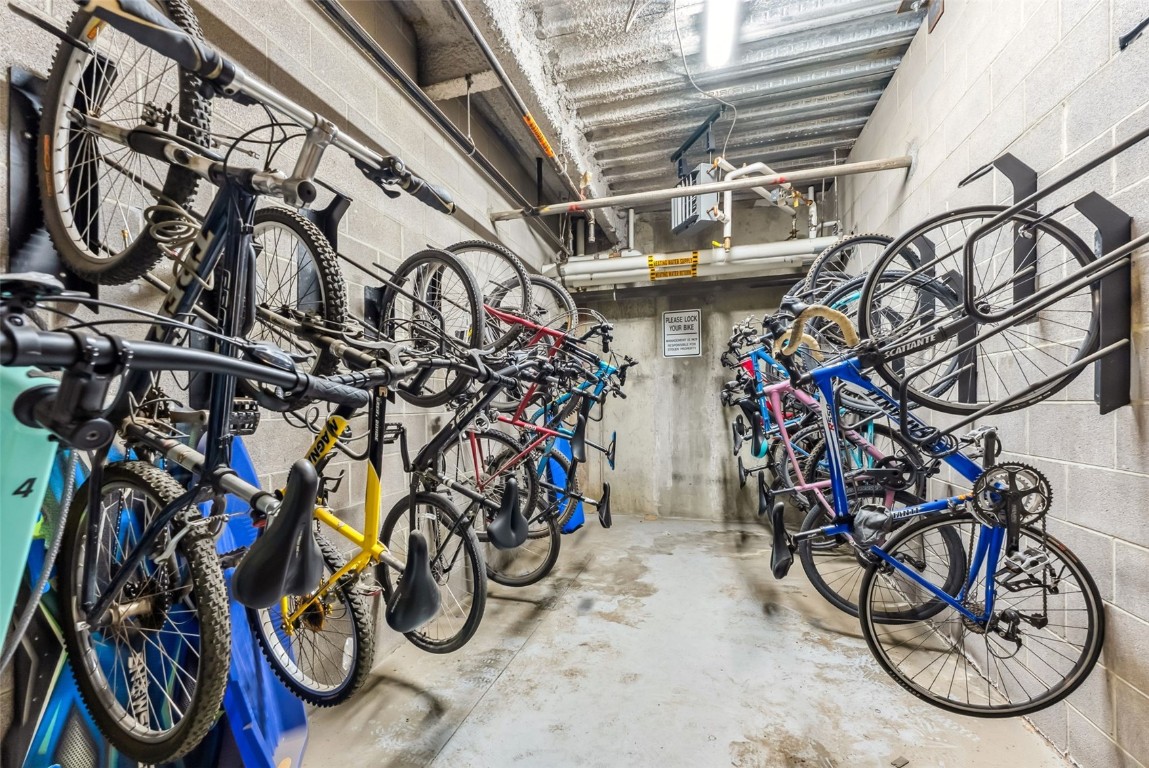 150 Dercum SQUARE 8530