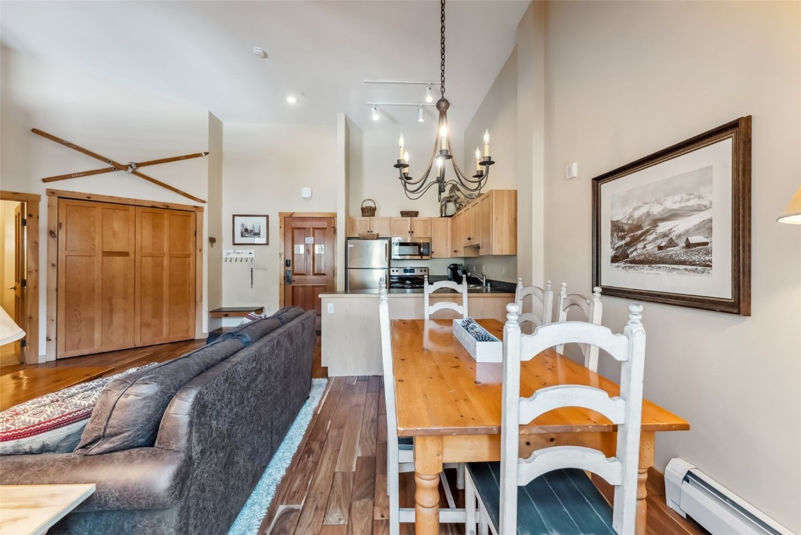 150 Dercum SQUARE 8530