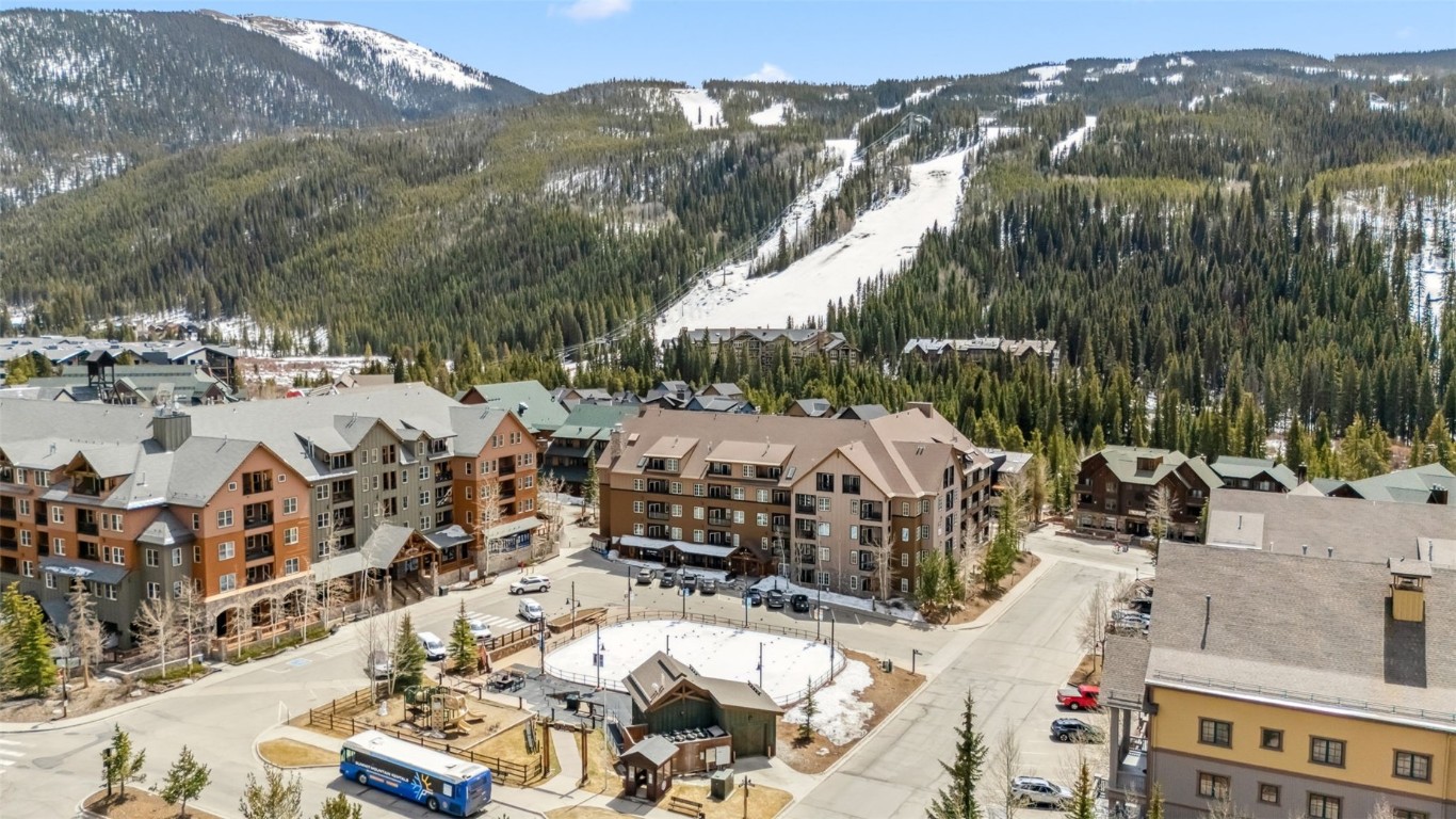 150 Dercum SQUARE 8530