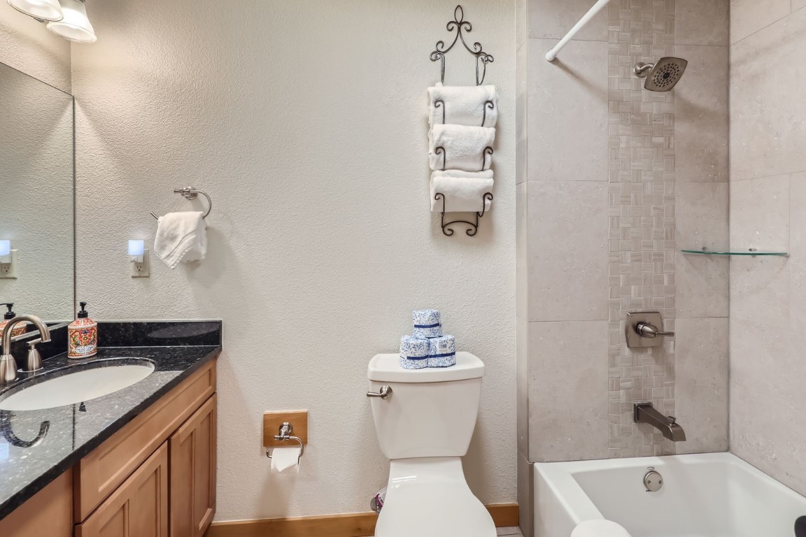 45 Beeler PLACE 2309