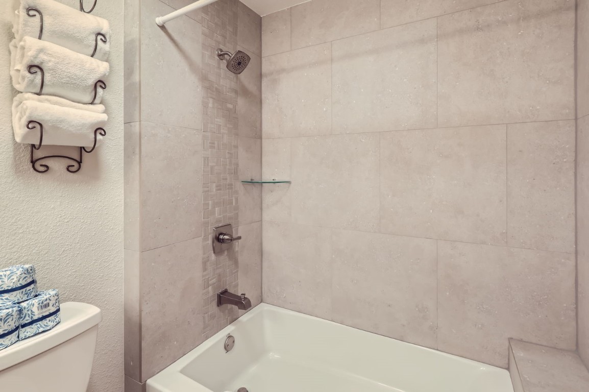 45 Beeler PLACE 2309