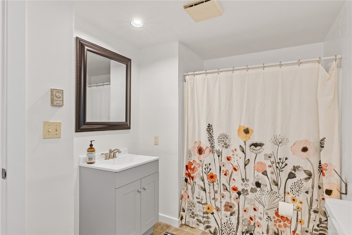 238 Deer Path ROAD