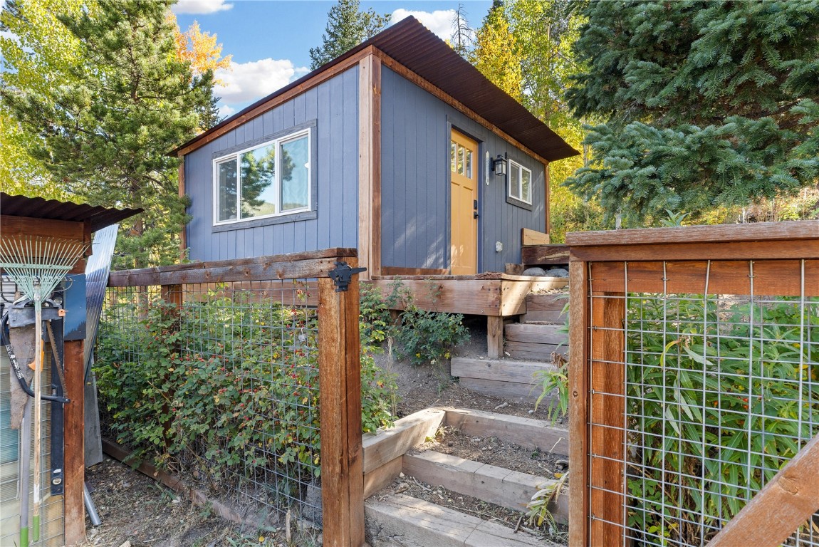 238 Deer Path ROAD